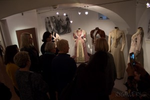 Fashion repeats itself, Revival styles in 19th century ladies fashion - Curator tour in English 